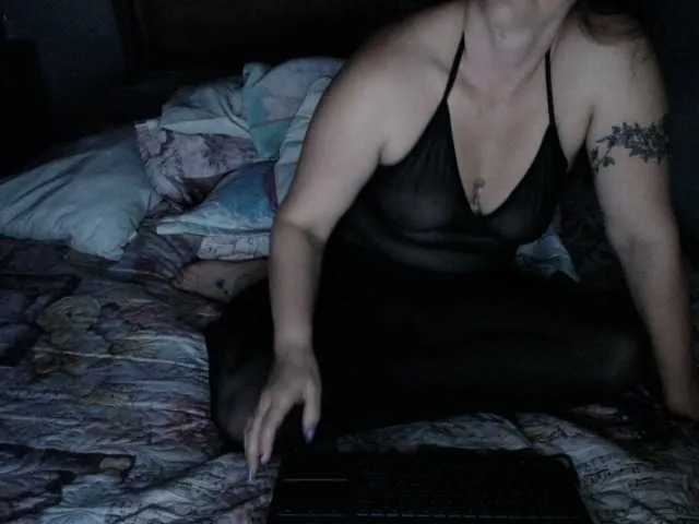 Live sex webcam photo for Silera #241406857