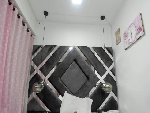 Live sex webcam photo for Violeta_aroca #287856721