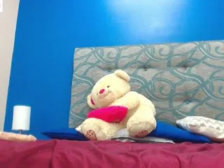 Live sex webcam photo for RossaVitale #240796717