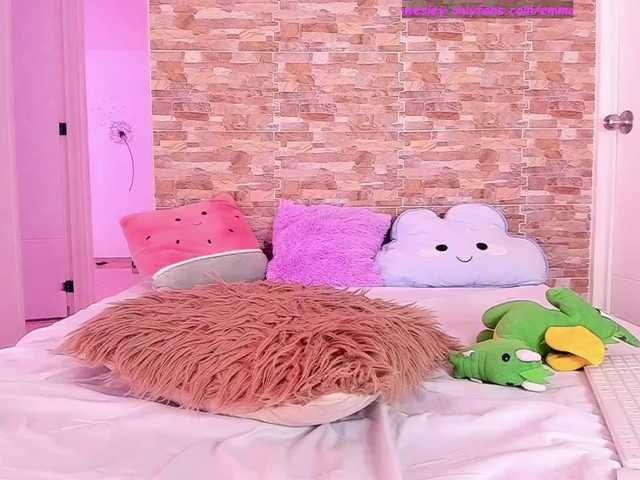 Live sex webcam photo for MiaMonroe #263821075