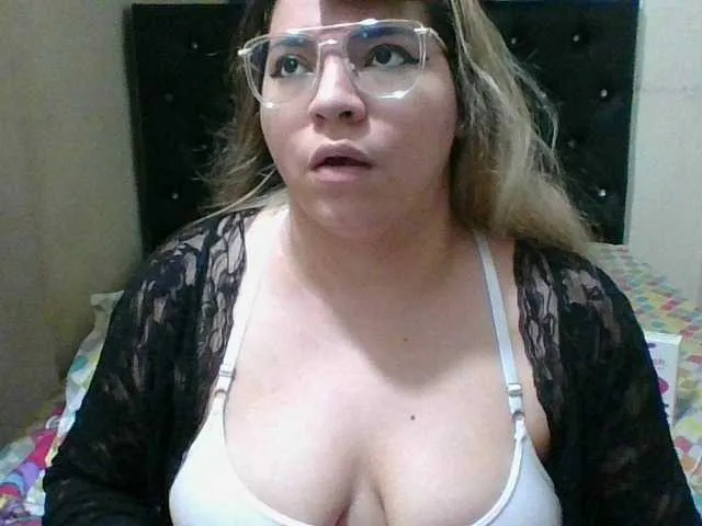 Live sex webcam photo for Victoriamor #241054039