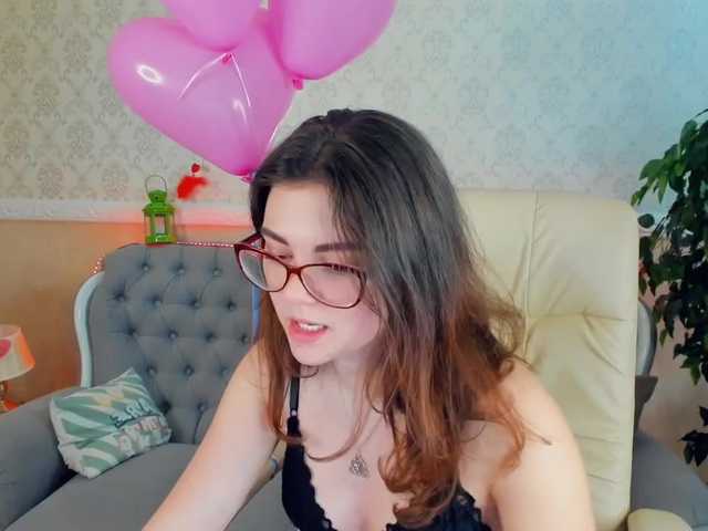 Live sex webcam photo for EliRoks #241101583