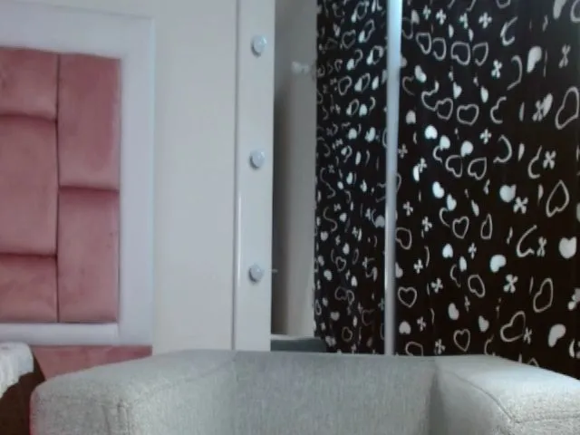 Live sex webcam photo for lina_castillo #252526052