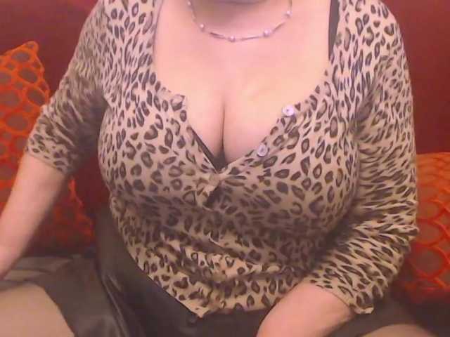 Live sex webcam photo for SugarBoobs #241406498