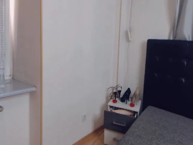 Live sex webcam photo for Asoll77 #252496821