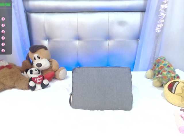 Live sex webcam photo for chloe-rosse #263533099