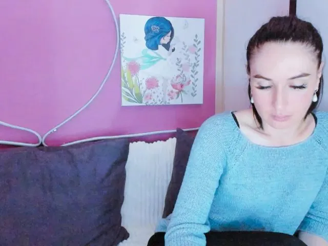 Live sex webcam photo for Lilly_Shine #260515279