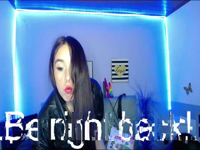 Live sex webcam photo for samantasmithh #260471211