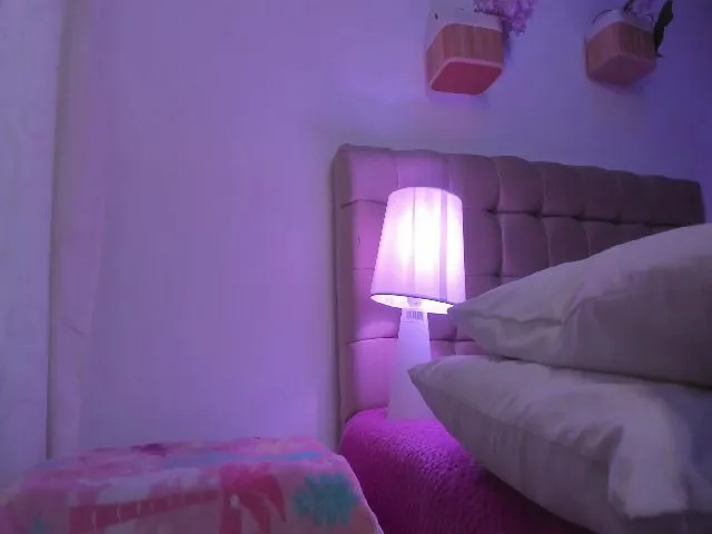 Live sex webcam photo for celest_ #260226137