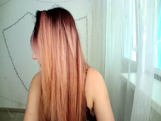 Live sex webcam photo for Lexy_hott #259172373