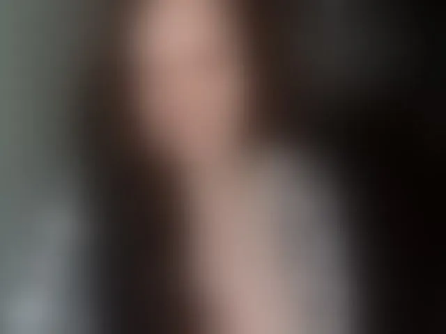 Live sex webcam photo for SexQueen1 #241150127