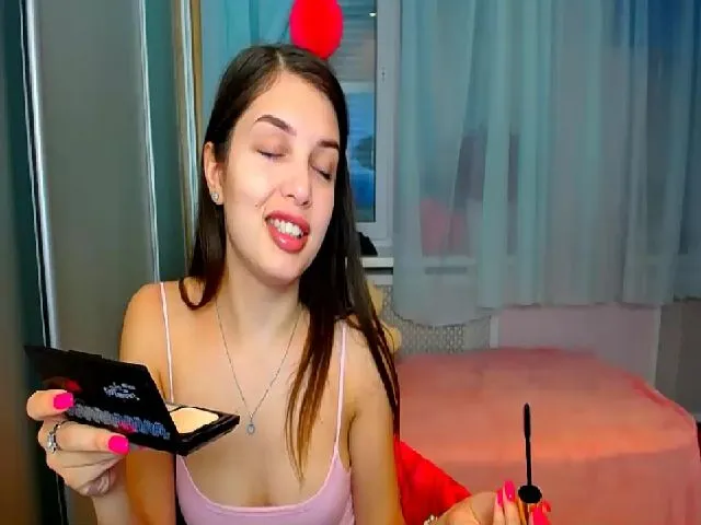 Live sex webcam photo for Margo_Bim_ #259102279