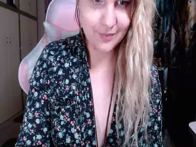 Live sex webcam photo for emilyhaze #265407121