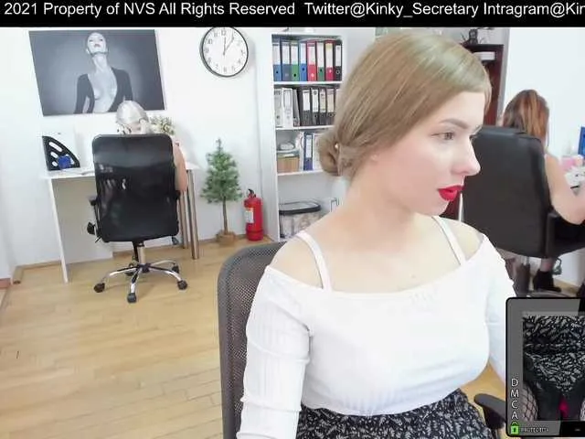 Live sex webcam photo for KinkyOffice #241174415