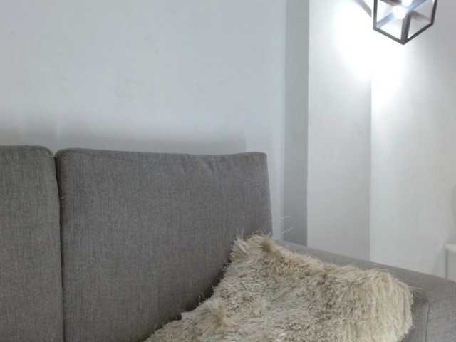 Live sex webcam photo for SalomePrice #261532183