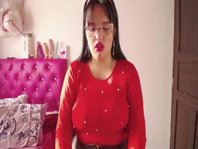 Live sex webcam photo for Cristal07 #258605578