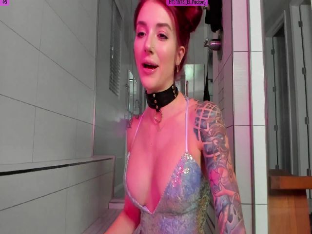 Live sex webcam photo for KasaraWood #254001849