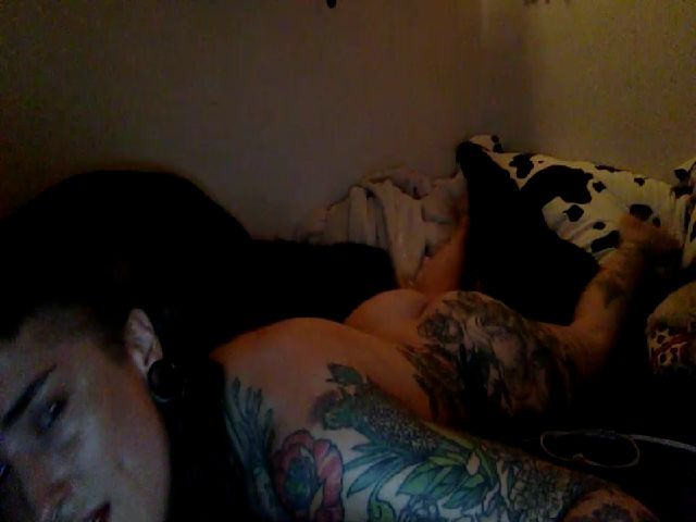 Live sex webcam photo for Ynigma #259808505