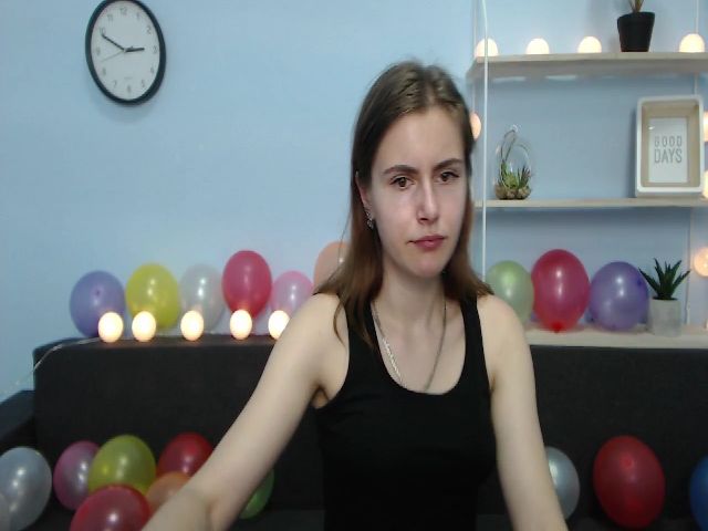 Live sex webcam photo for MollyTravis #252939787