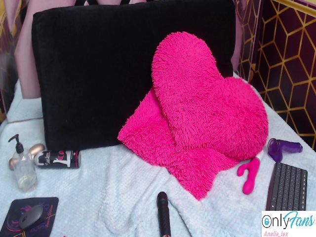 Live sex webcam photo for analia_lexx #257598716