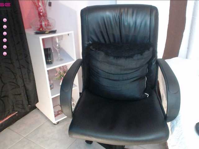 Live sex webcam photo for viictoriaa #250381685