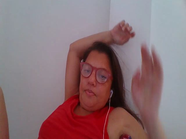 Live sex webcam photo for SweetLola01 #263288858