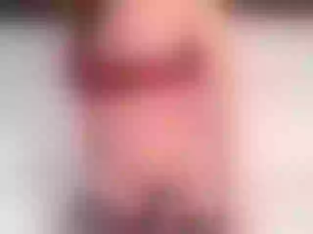 Live sex webcam photo for SarahSahara2 #245225730