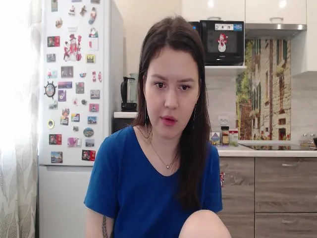Live sex webcam photo for WonderXGirlXX #259834099