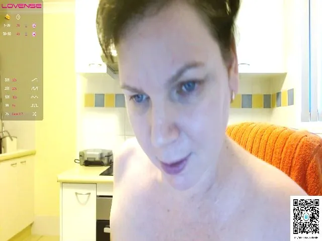 Live sex webcam photo for eva_sirenity #255518881