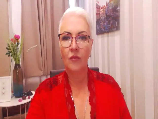 Live sex webcam photo for LadyXAnna #255119336