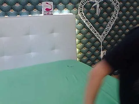 Live sex webcam photo for Sparkling_eyes #243949349