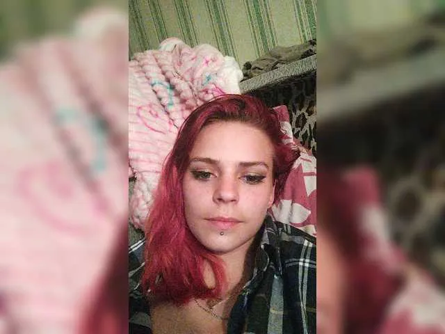 Live sex webcam photo for Ereskigal333 #242853252