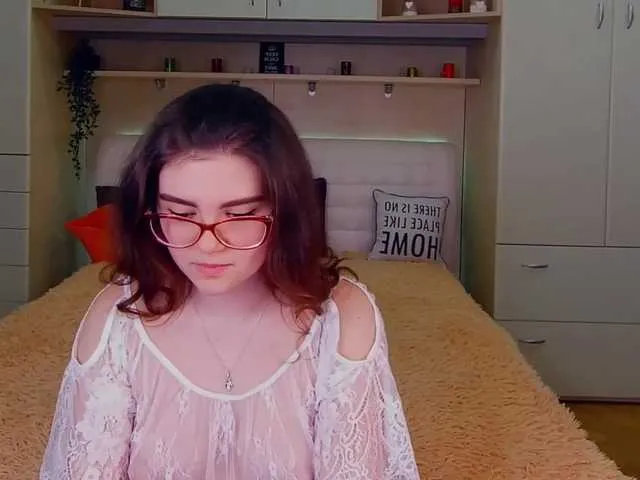 Live sex webcam photo for EliRoks #241149878