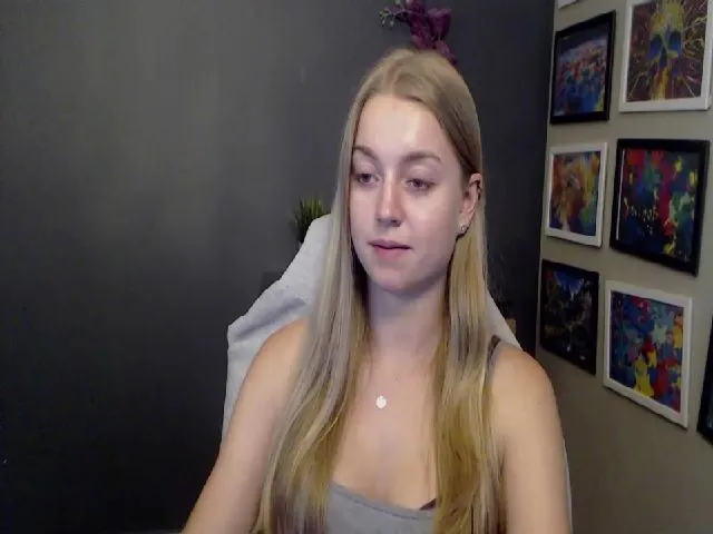 Live sex webcam photo for LUSTerica #252471770