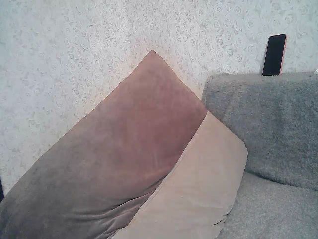 Live sex webcam photo for KisssMalinka #259421981