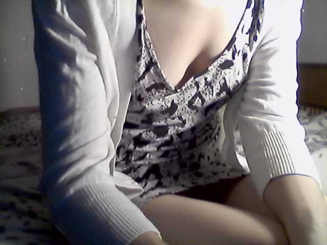 Live sex webcam photo for LorraineOSun #241620511