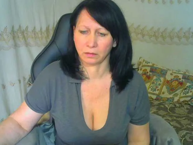 Live sex webcam photo for xxdaryaxx #241416625