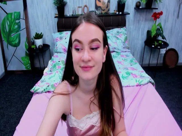 Live sex webcam photo for MerydaFlashX #254582870