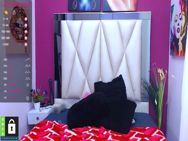 Live sex webcam photo for Tiana_James1 #264878629