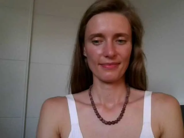 Live sex webcam photo for CelesteKissab #245562986