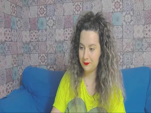 Live sex webcam photo for CurlyVibe #253195300