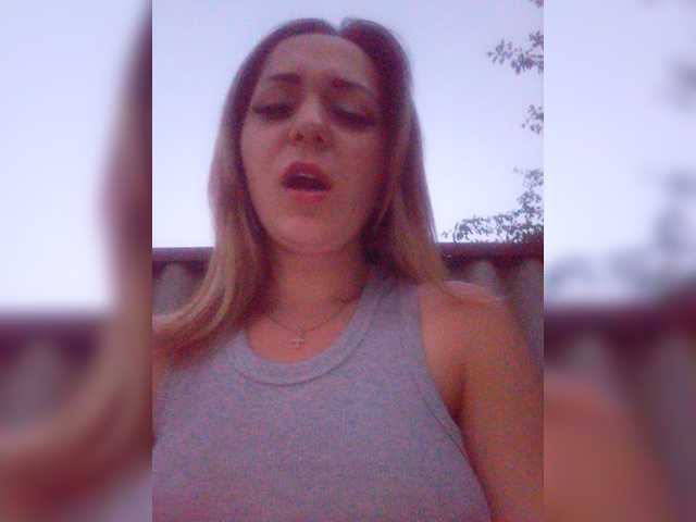 Live sex webcam photo for Silviasss #251950847