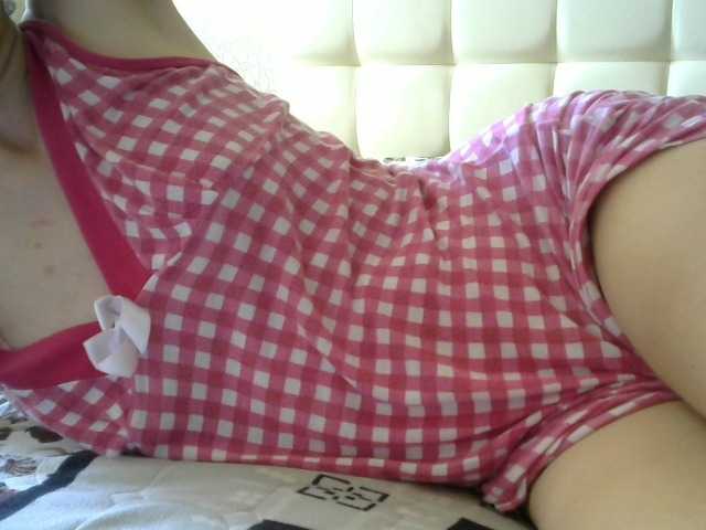 Live sex webcam photo for Saraoff82 #254470699