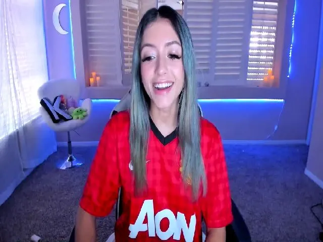 Live sex webcam photo for kaydolll #253259673
