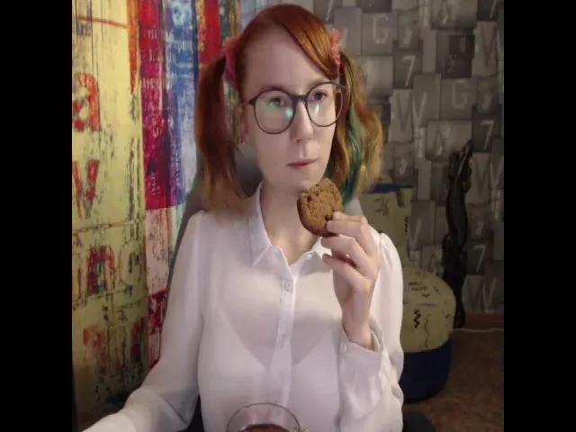 Live sex webcam photo for NikiFoks18 #264736365