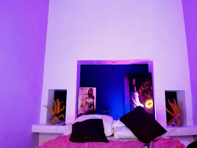 Live sex webcam photo for Channelsmalls #257832664