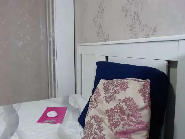 Live sex webcam photo for GlamyWife #265255770