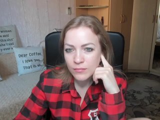 Live sex webcam photo for CherishSia #240788317