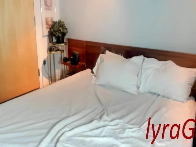 Live sex webcam photo for lyrag #254031827