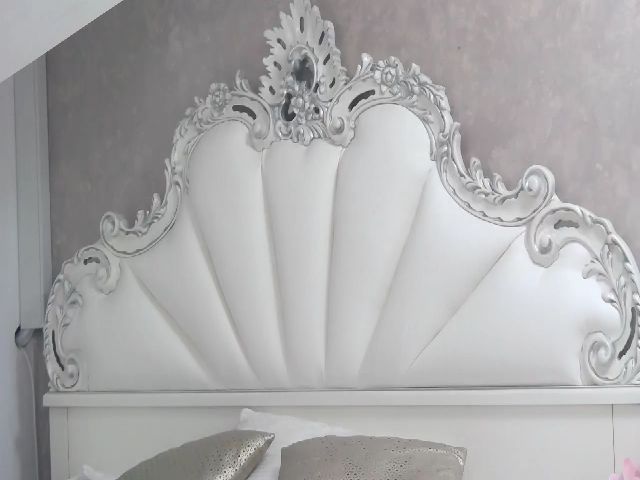 Live sex webcam photo for SoffyyHot #261620642